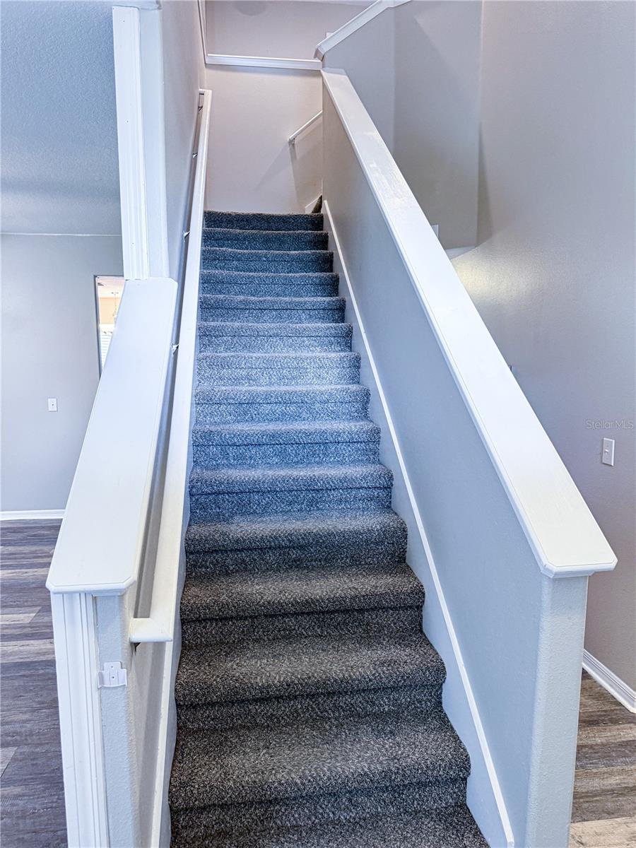 Image 17 of 47 For 909 Meadow Glade Drive