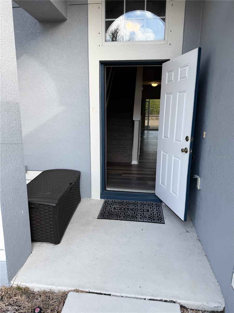 Image 4 of 47 For 909 Meadow Glade Drive