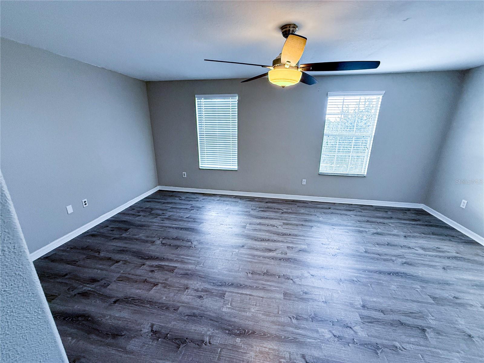 Image 44 of 47 For 909 Meadow Glade Drive