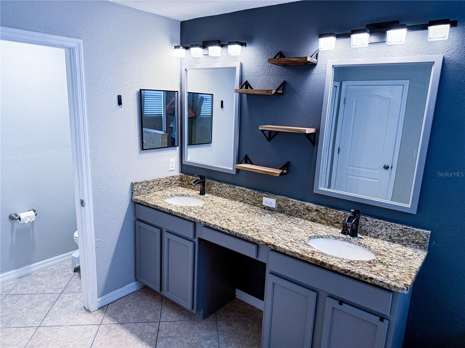 Image 45 of 47 For 909 Meadow Glade Drive