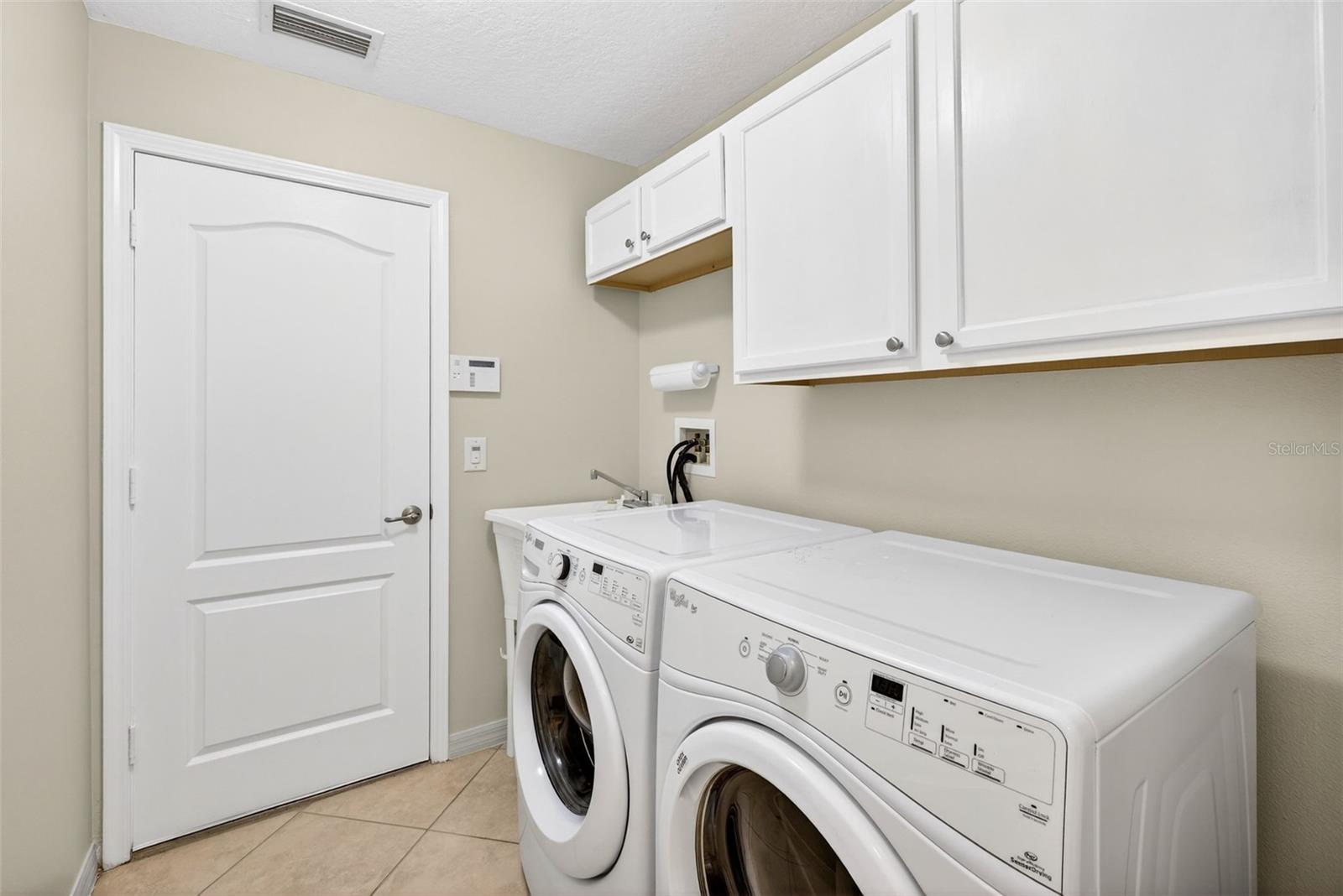 Image 29 of 58 For 3517 Clover Blossom Circle