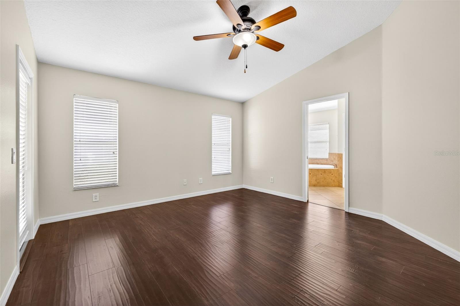 Image 31 of 58 For 3517 Clover Blossom Circle