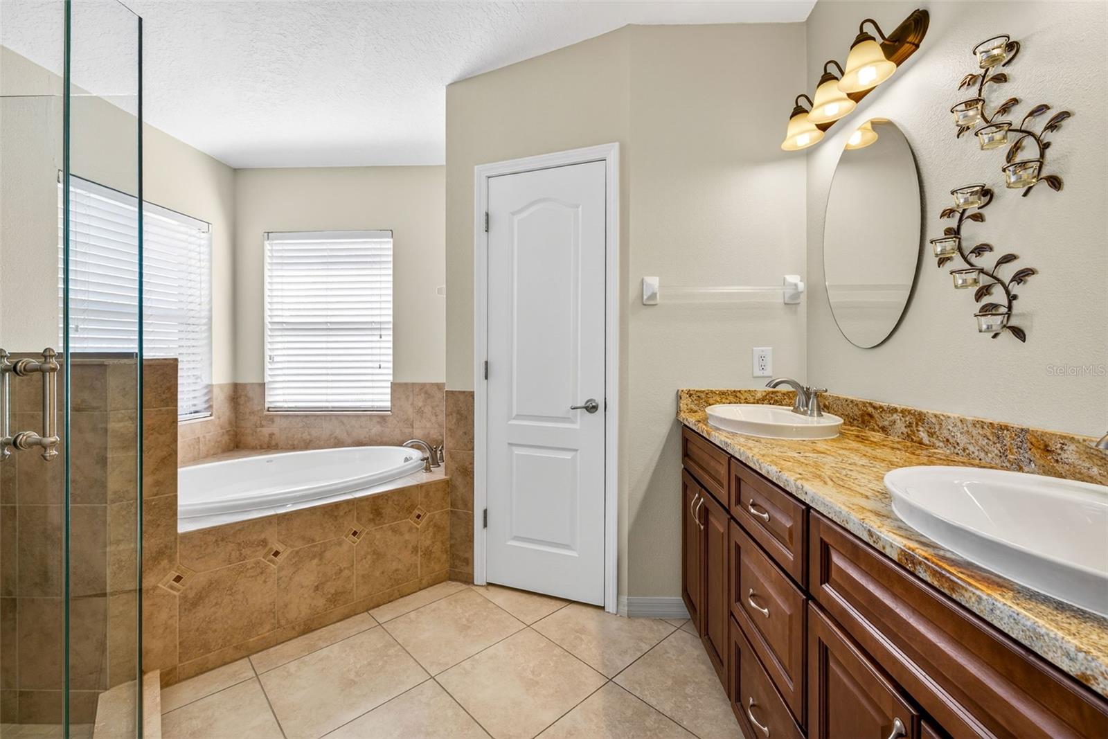 Image 33 of 58 For 3517 Clover Blossom Circle