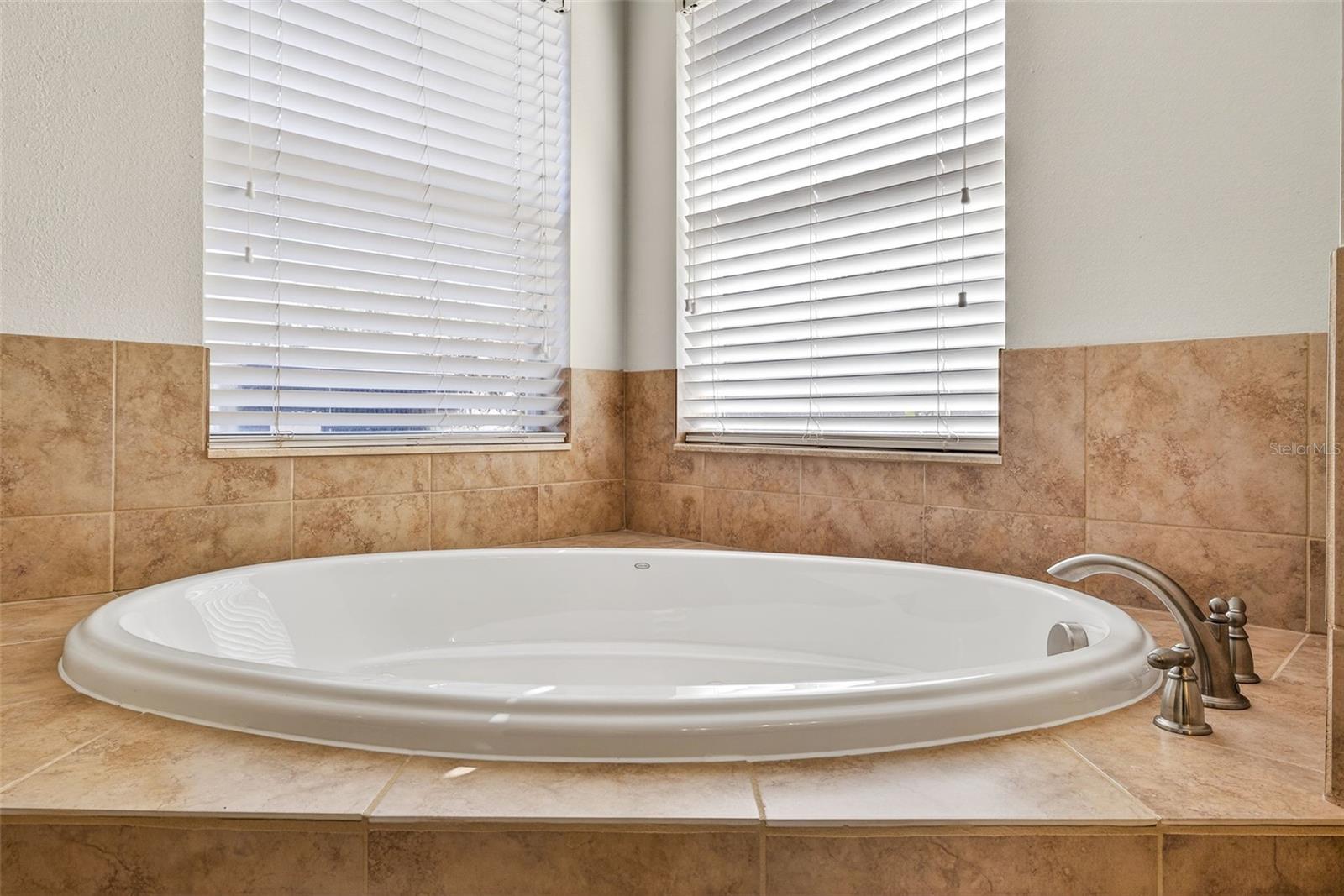 Image 36 of 58 For 3517 Clover Blossom Circle