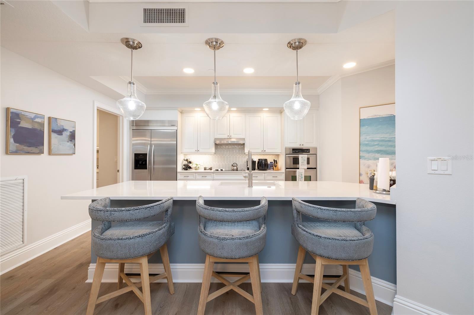 Image 14 of 27 For 11 Baymont Street 505