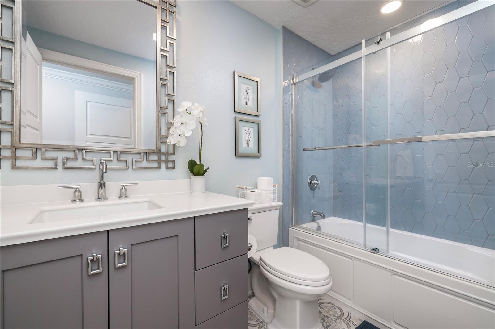 Image 20 of 27 For 11 Baymont Street 505