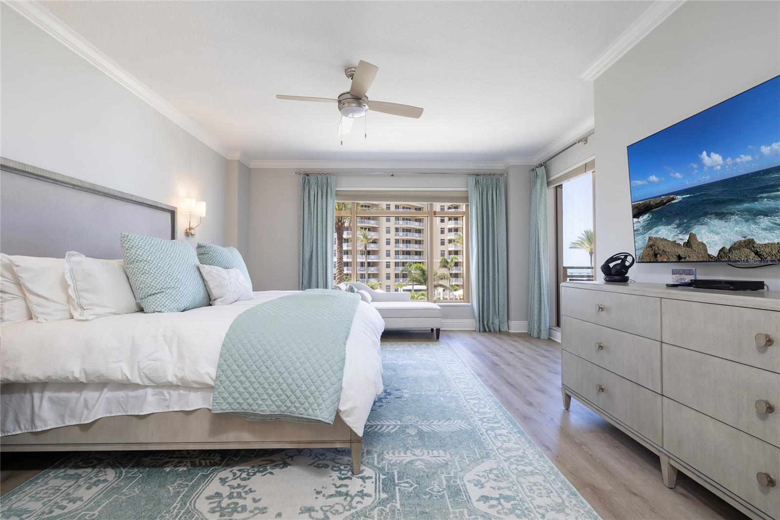 Image 22 of 27 For 11 Baymont Street 505