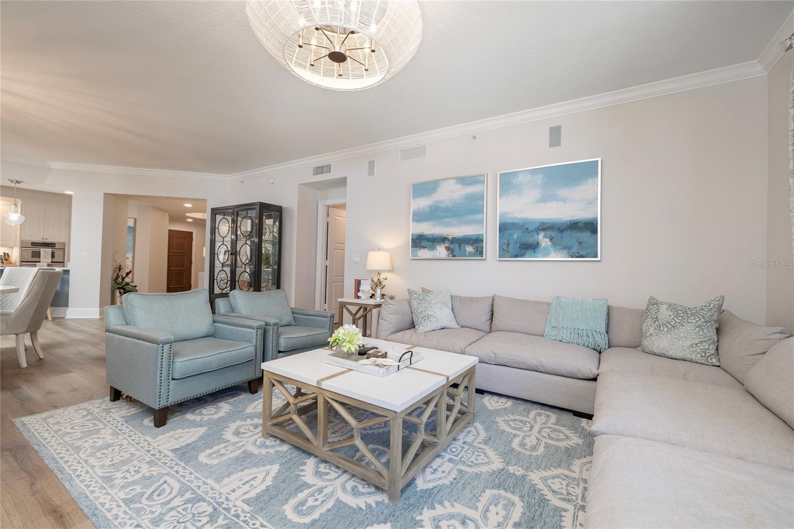 Image 9 of 27 For 11 Baymont Street 505