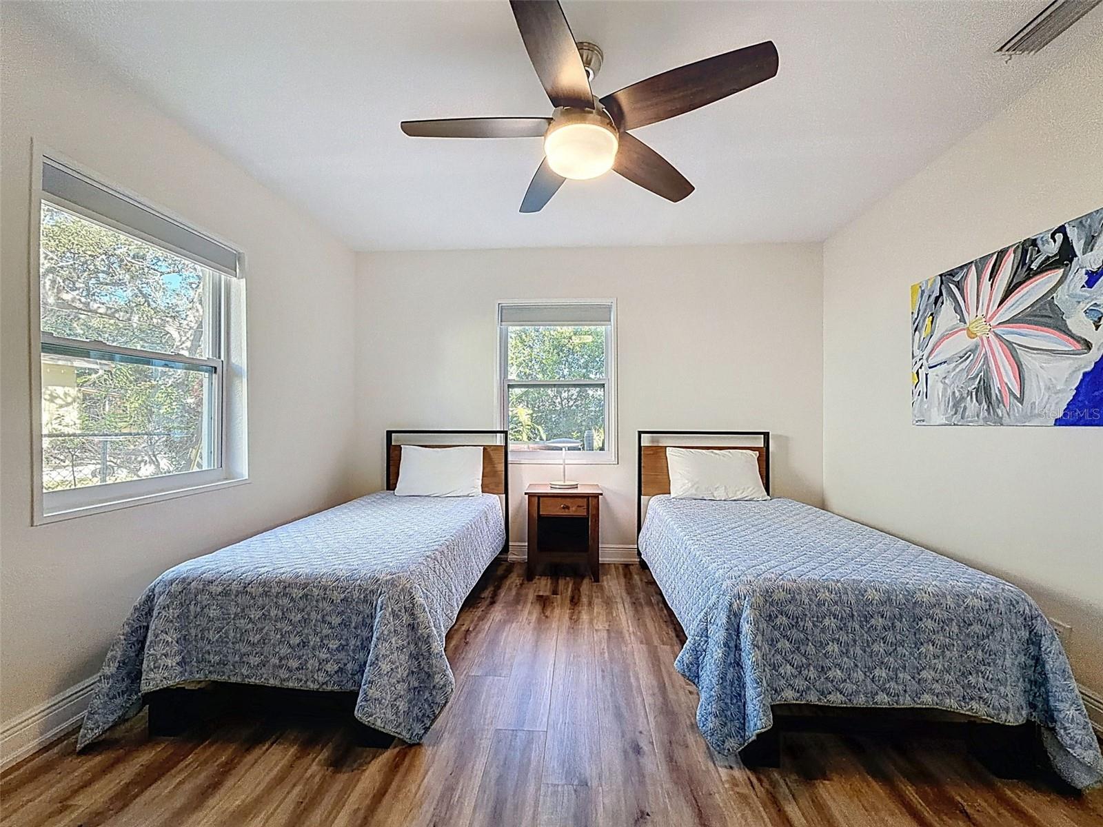 Image 20 of 38 For 546 Norfolk Street