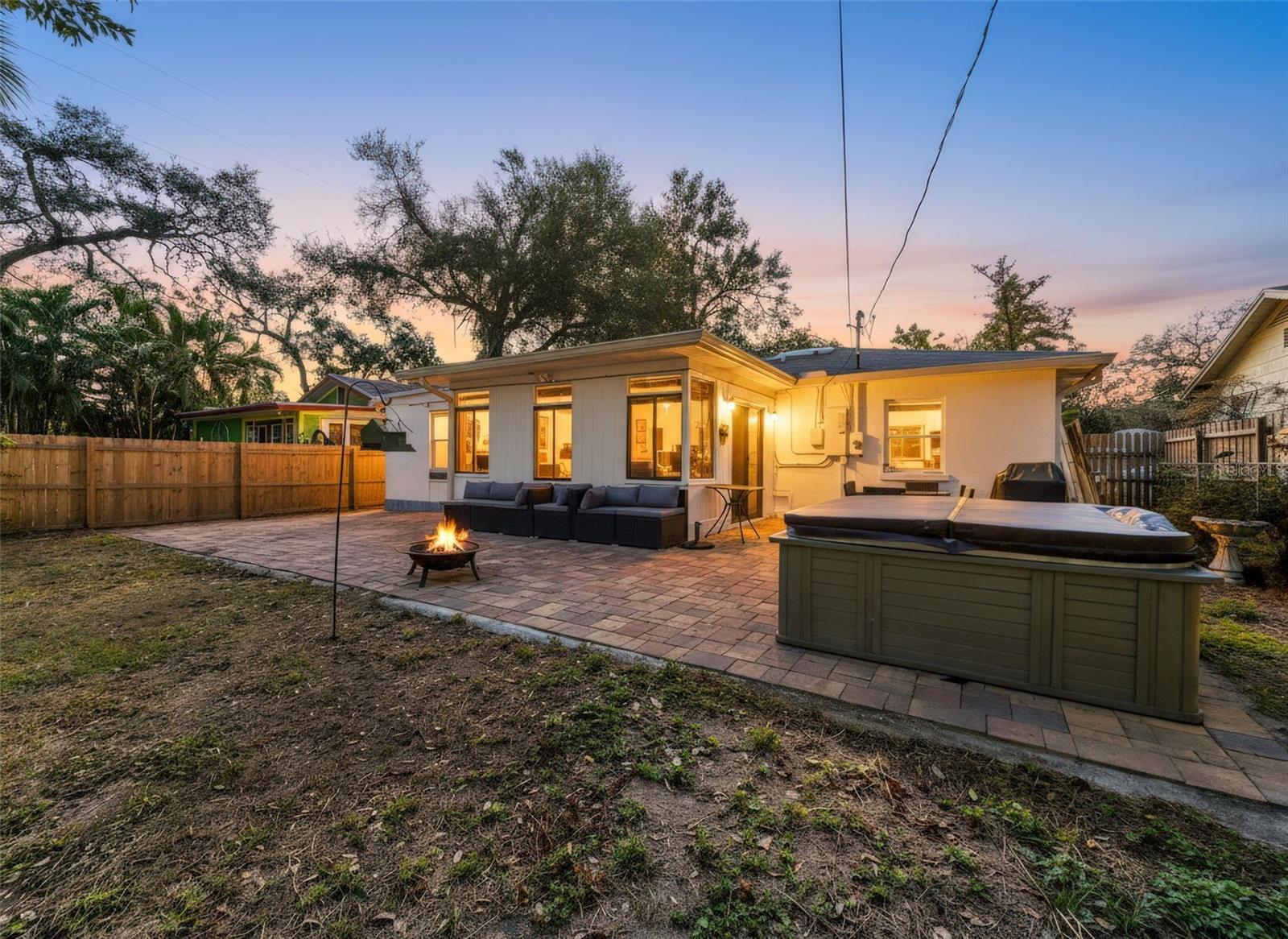 Image 26 of 38 For 546 Norfolk Street