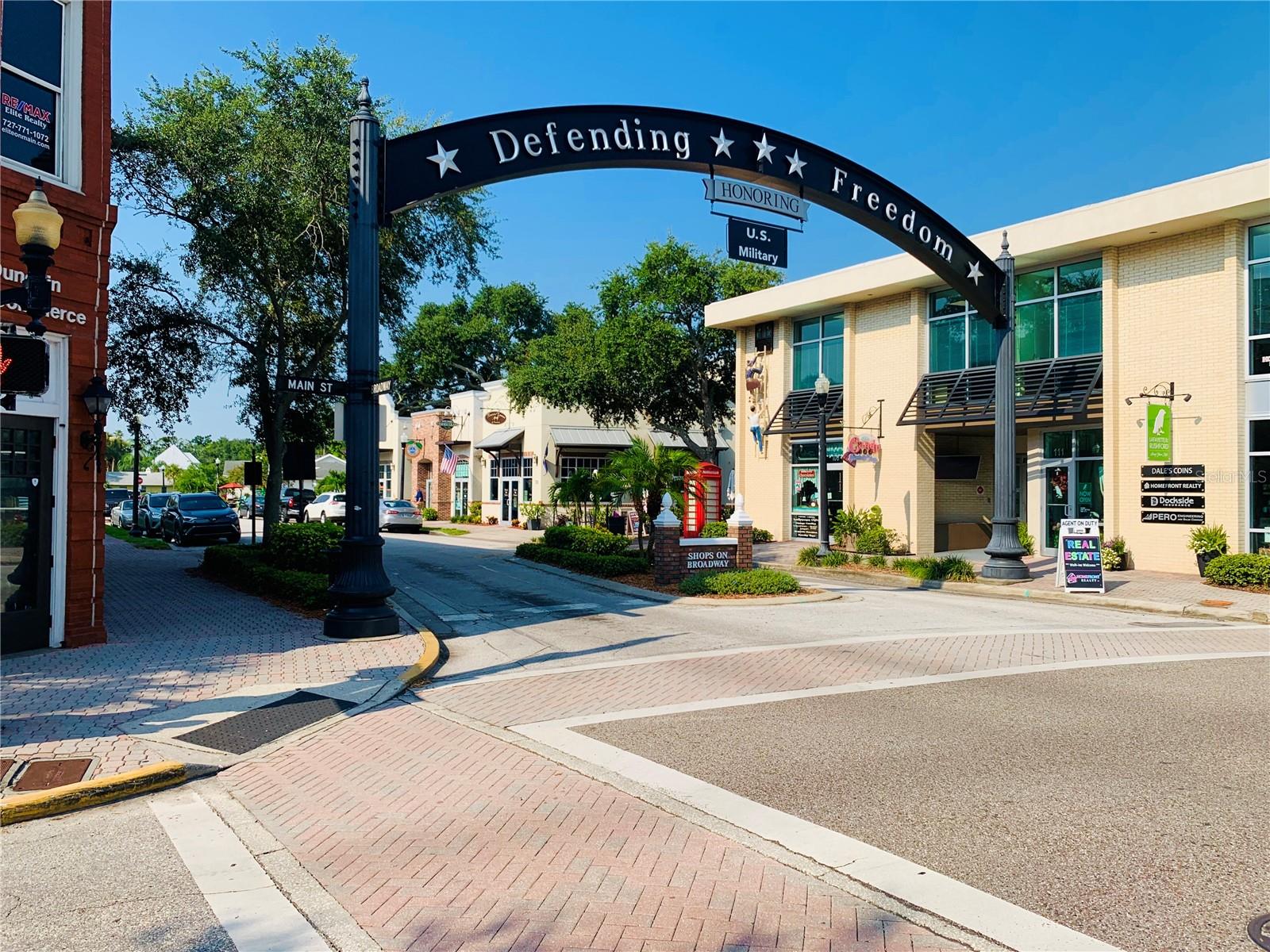 Image 37 of 38 For 546 Norfolk Street