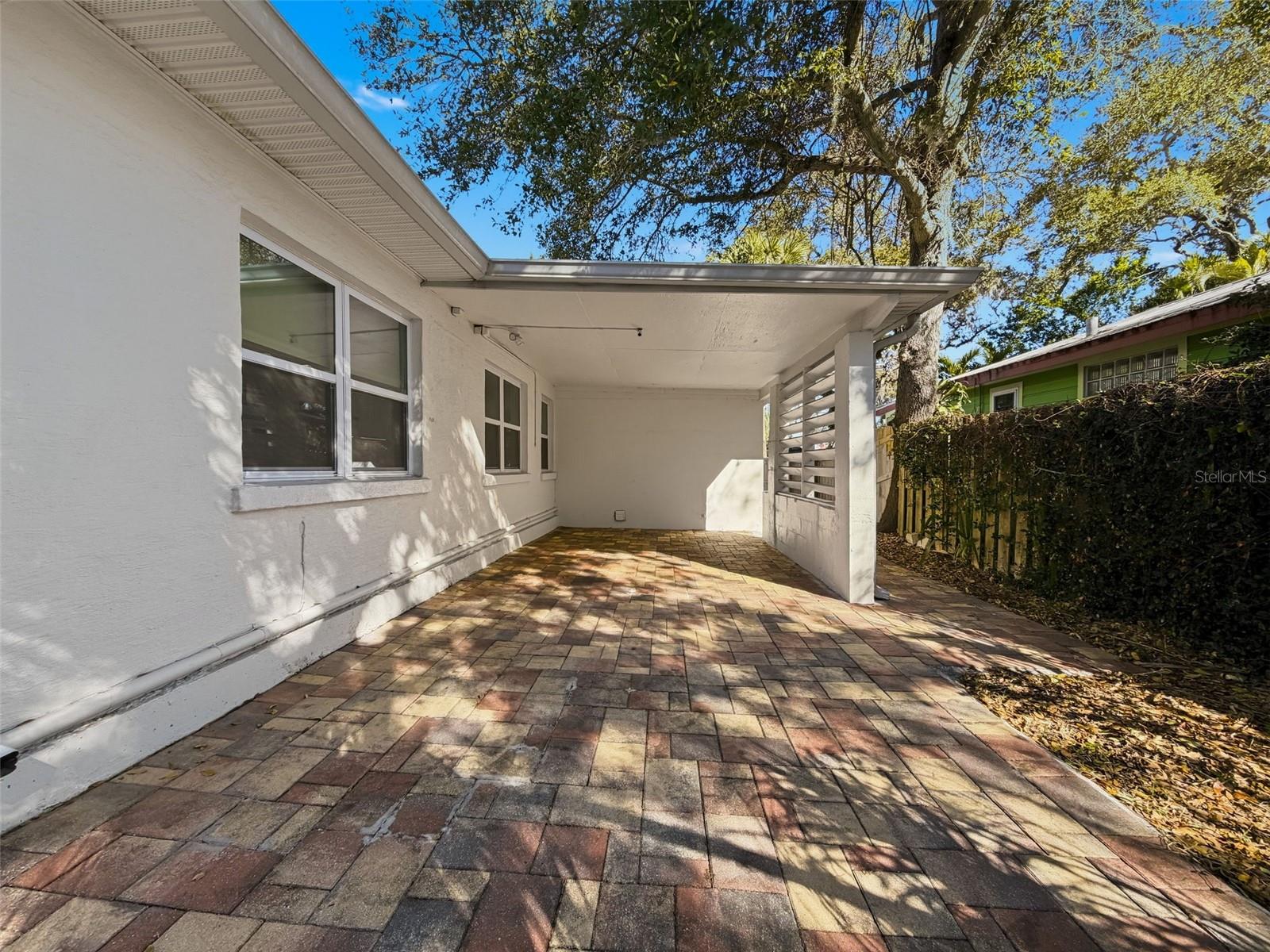 Image 5 of 38 For 546 Norfolk Street