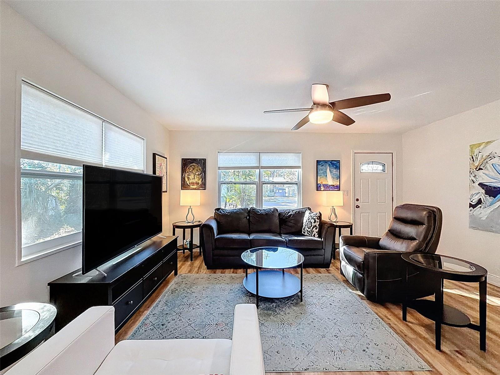 Image 8 of 38 For 546 Norfolk Street