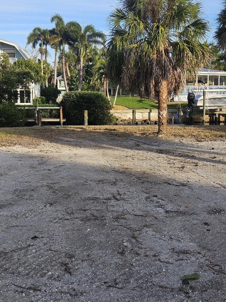 Image 3 of 11 For 251 Winson Avenue