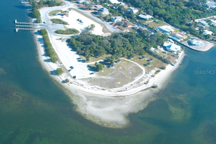 Image 8 of 11 For 251 Winson Avenue