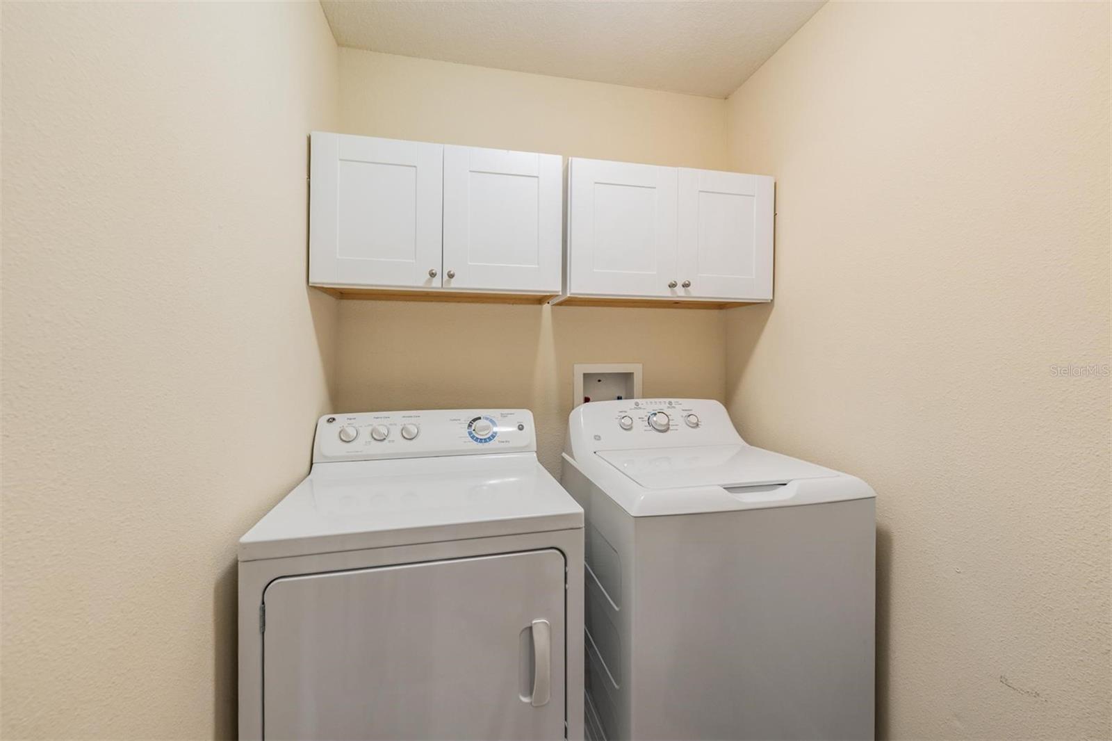 Image 23 of 36 For 12039 Greengate Drive