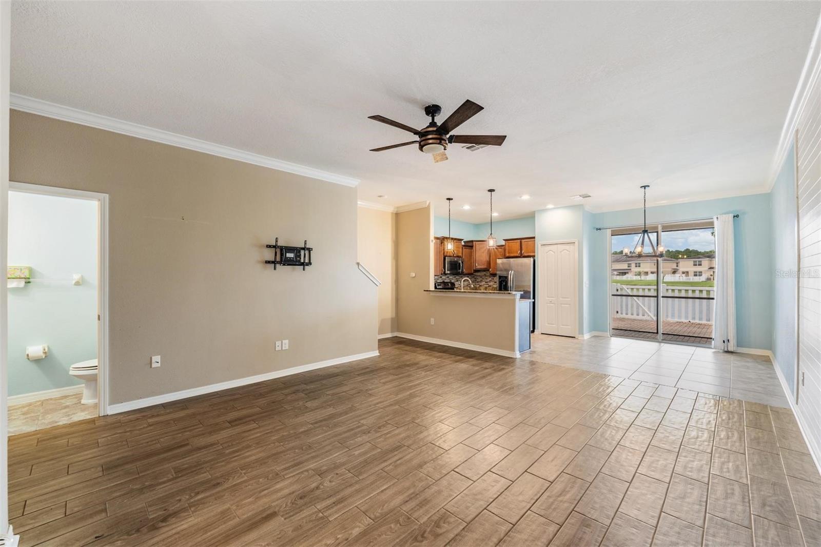 Image 5 of 36 For 12039 Greengate Drive