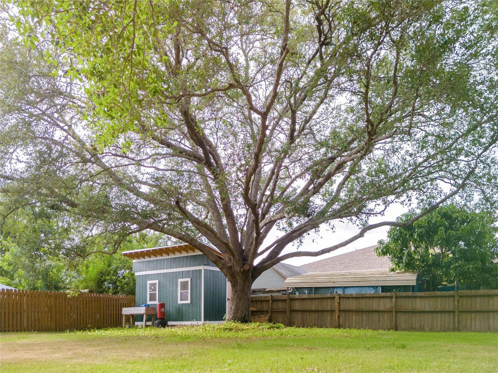 Image 11 of 11 For 4105 Bay Avenue