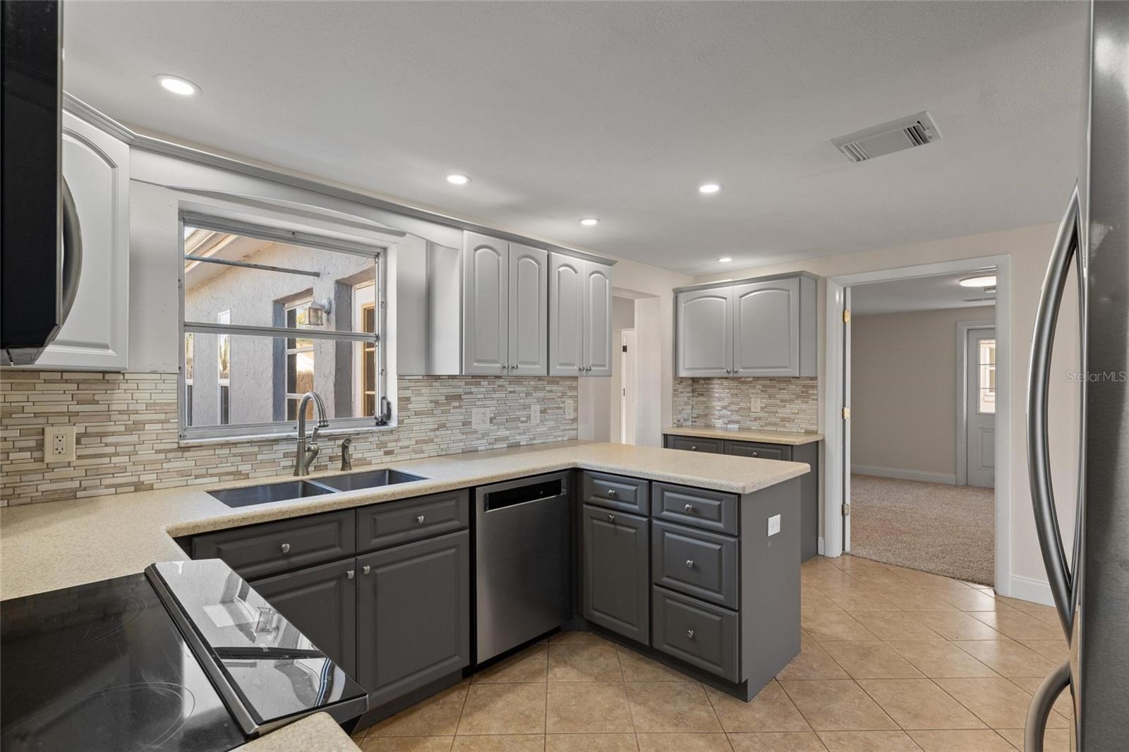 Image 12 of 44 For 10010 Brunswick Lane