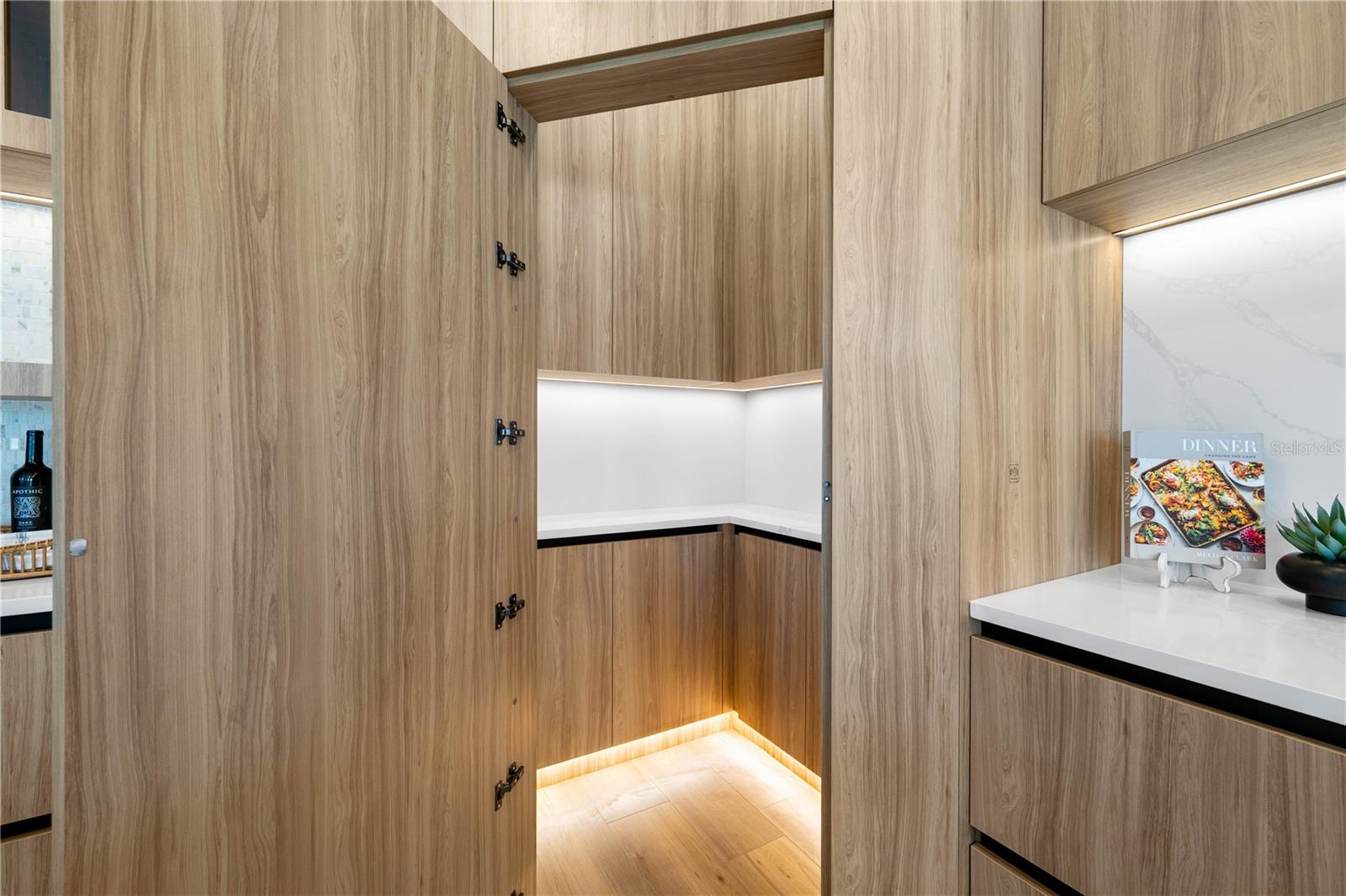 Image 10 of 51 For 2905 Arch Street