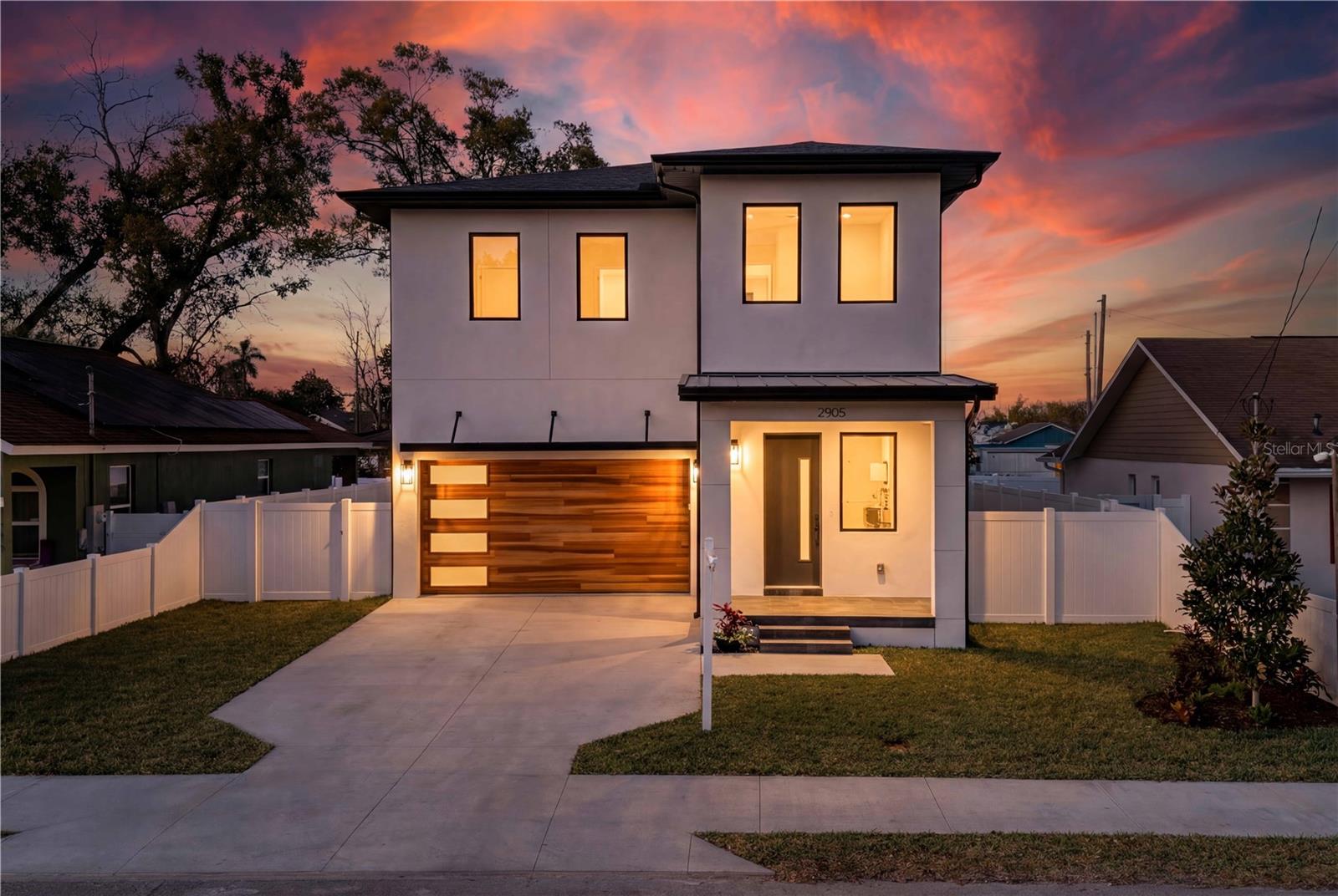 Image 2 of 51 For 2905 Arch Street