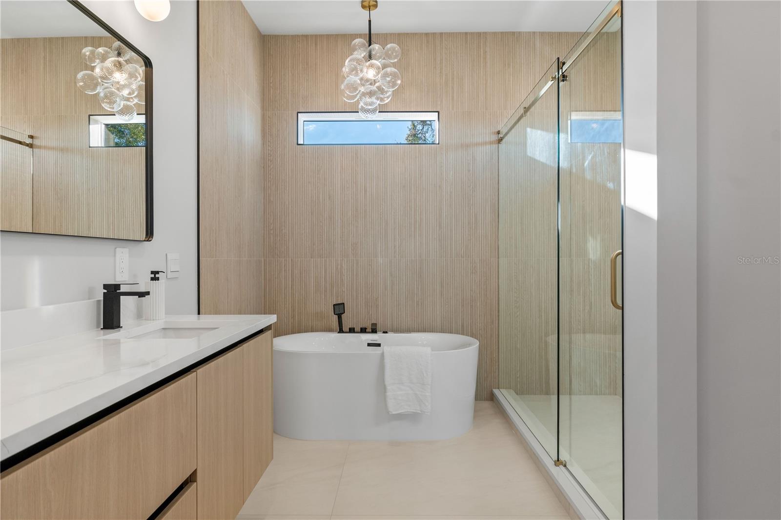 Image 28 of 51 For 2905 Arch Street