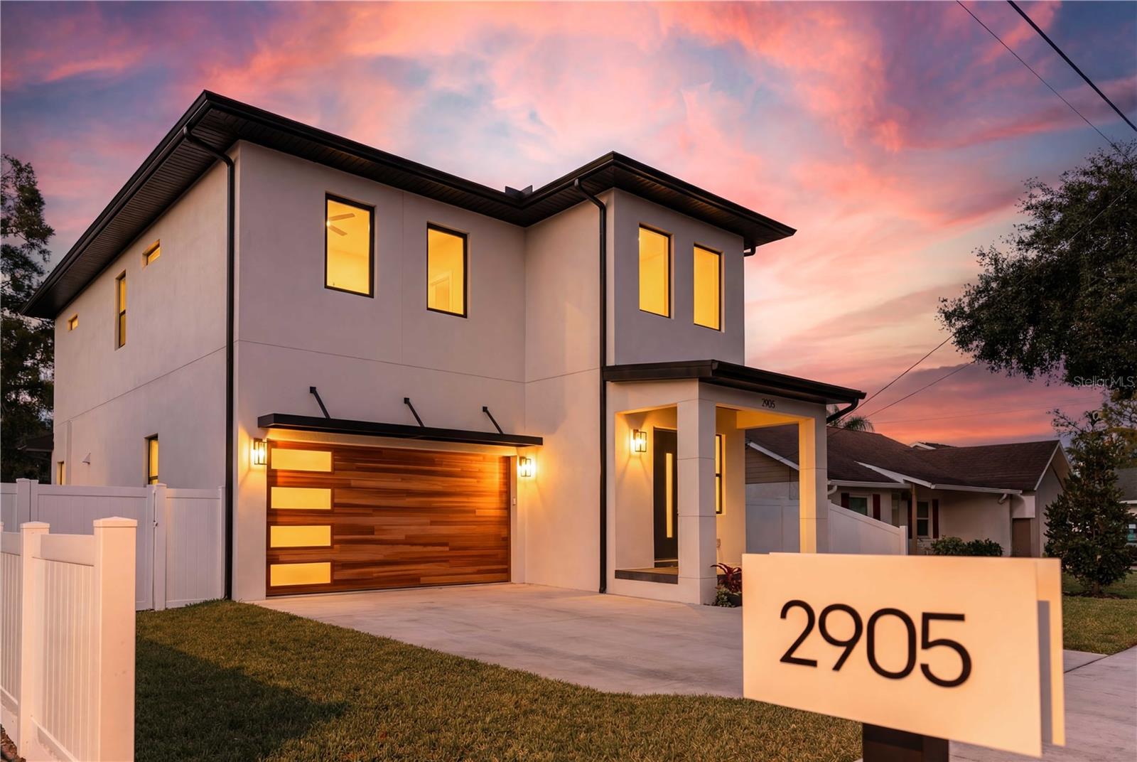 Image 3 of 51 For 2905 Arch Street