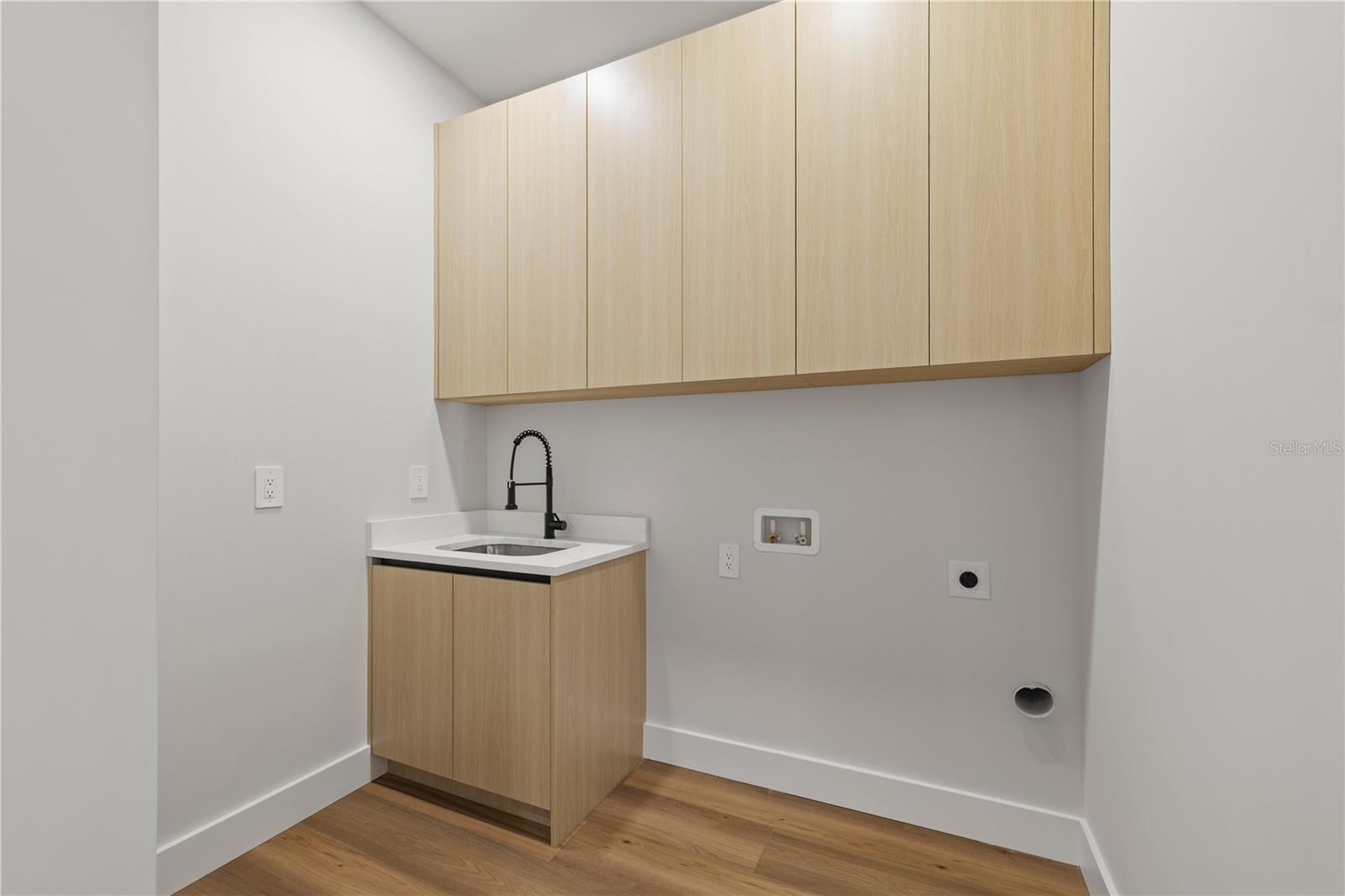 Image 30 of 51 For 2905 Arch Street