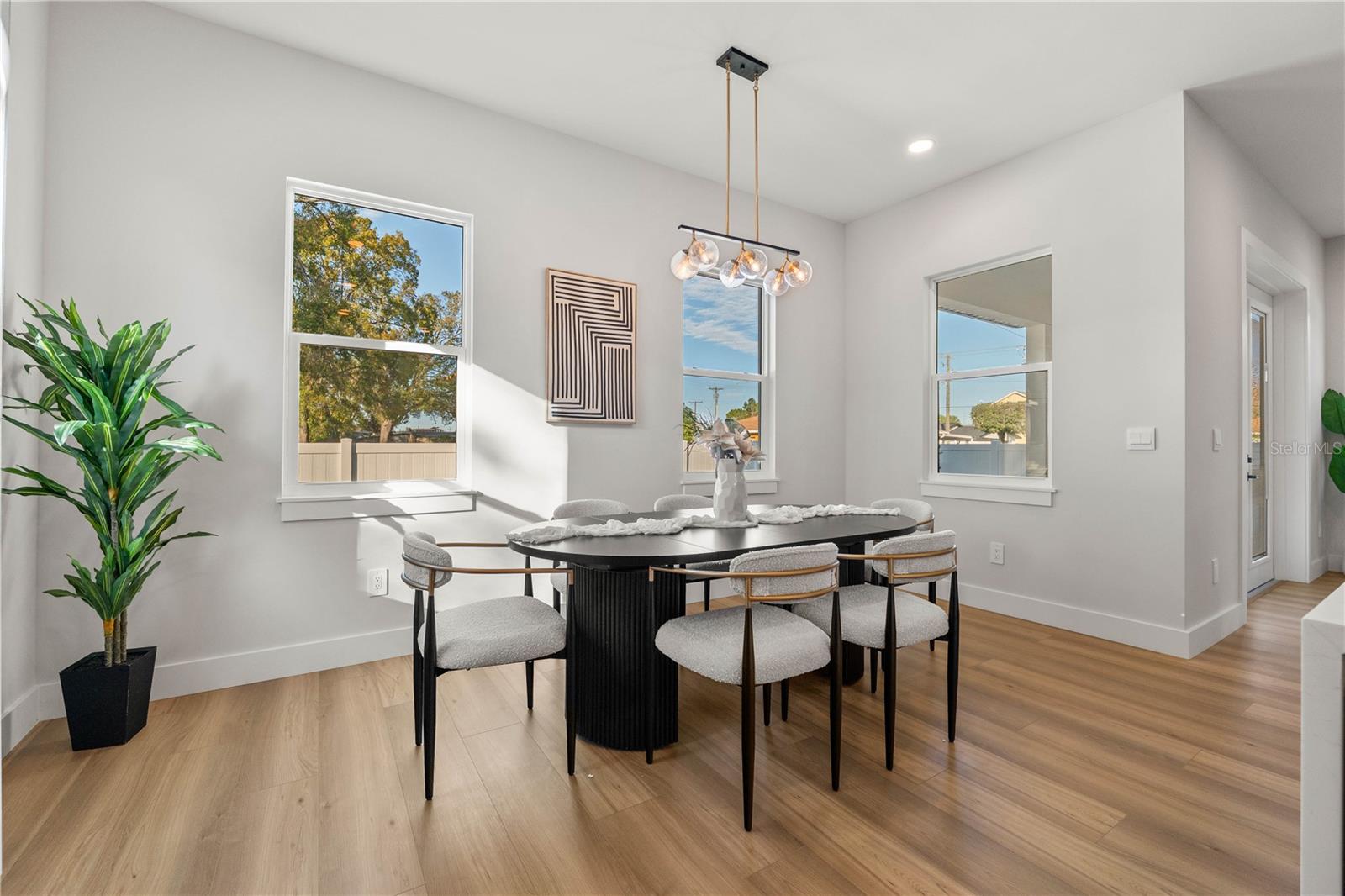 Image 7 of 51 For 2905 Arch Street