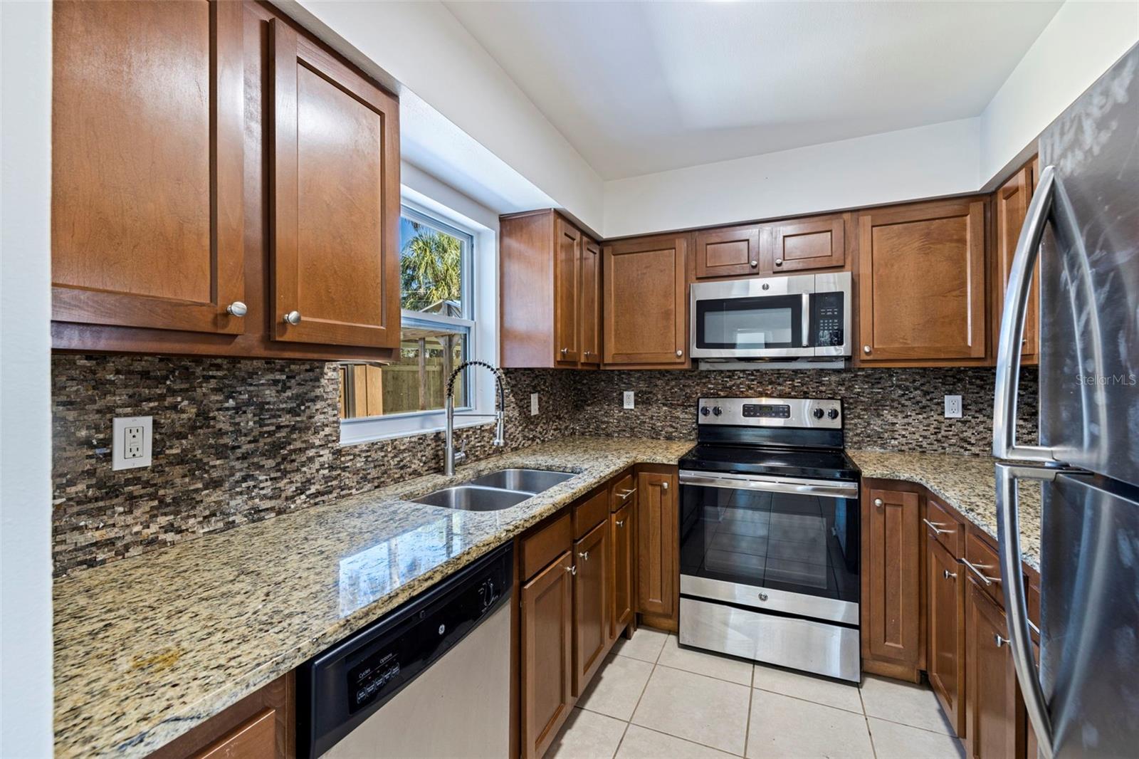 Image 13 of 31 For 656 59th Street S