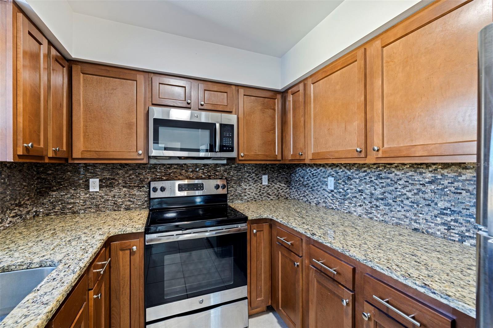 Image 14 of 31 For 656 59th Street S