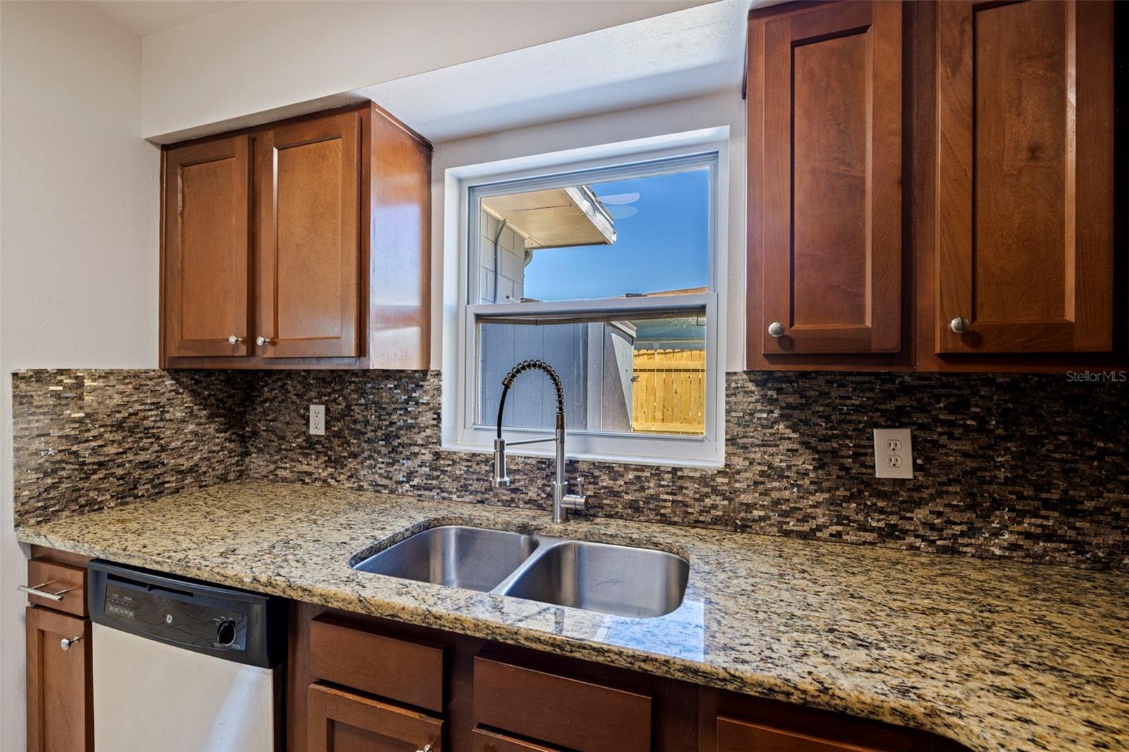 Image 15 of 31 For 656 59th Street S