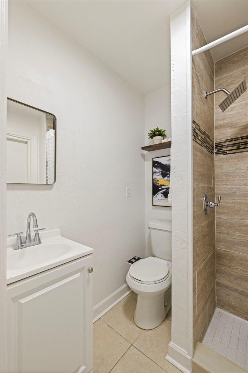 Image 18 of 31 For 656 59th Street S