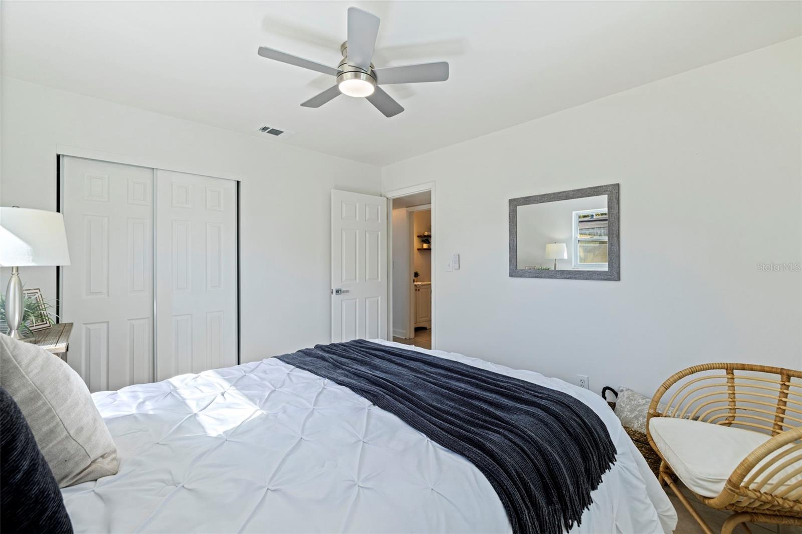 Image 21 of 31 For 656 59th Street S