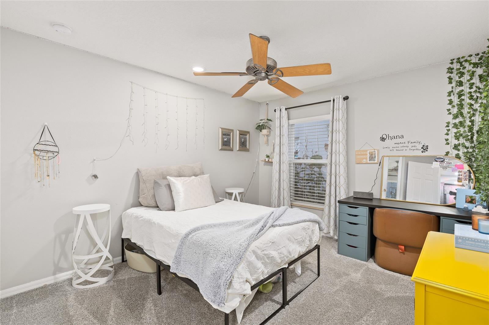 Image 27 of 50 For 15501 Martinmeadow Drive