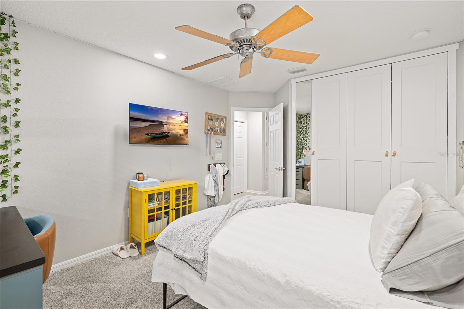 Image 28 of 50 For 15501 Martinmeadow Drive