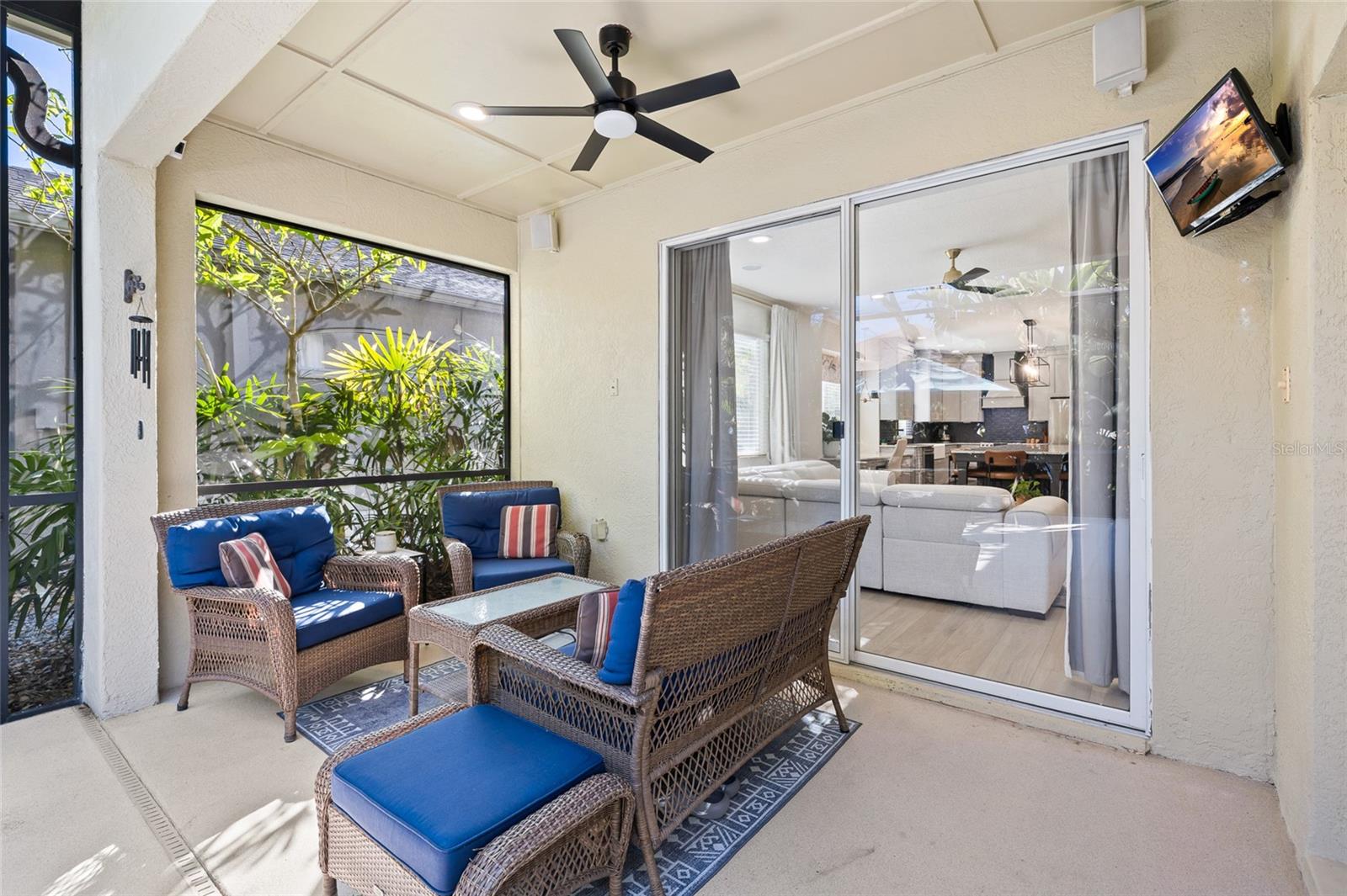 Image 39 of 50 For 15501 Martinmeadow Drive