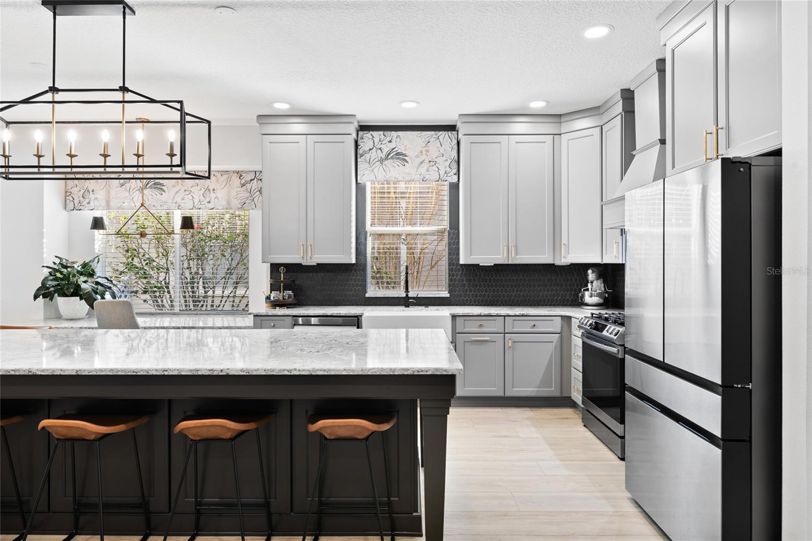 Image 9 of 50 For 15501 Martinmeadow Drive