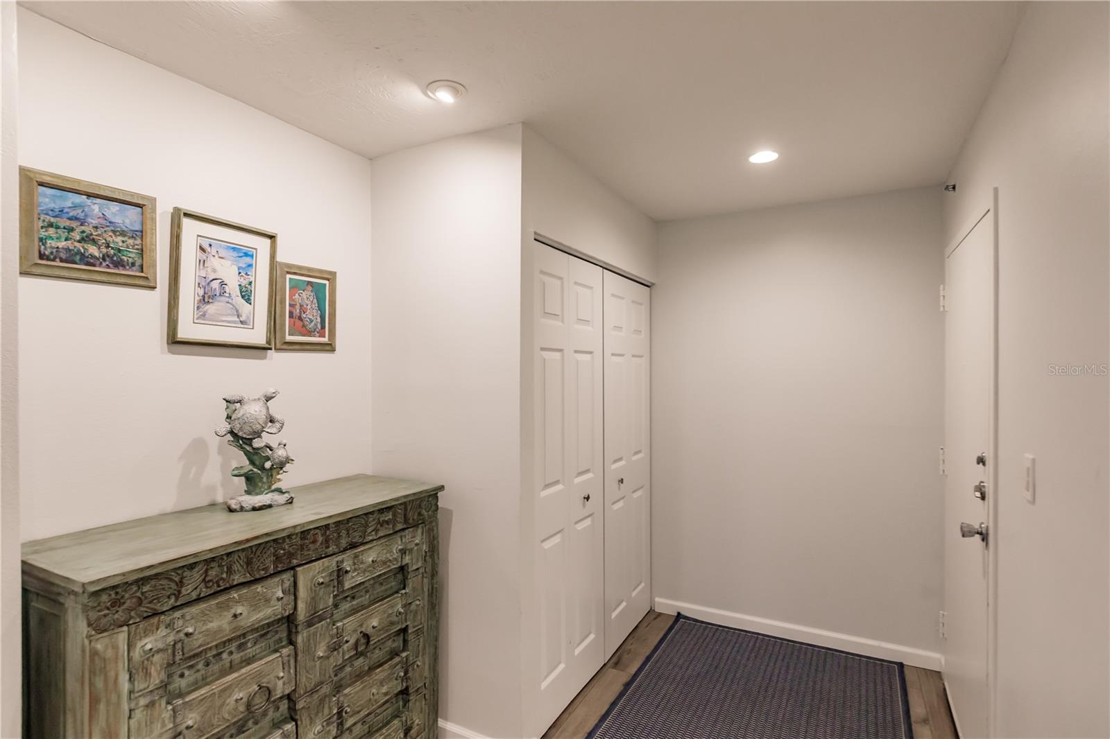 Image 7 of 31 For 1200 Peppertree Lane 303