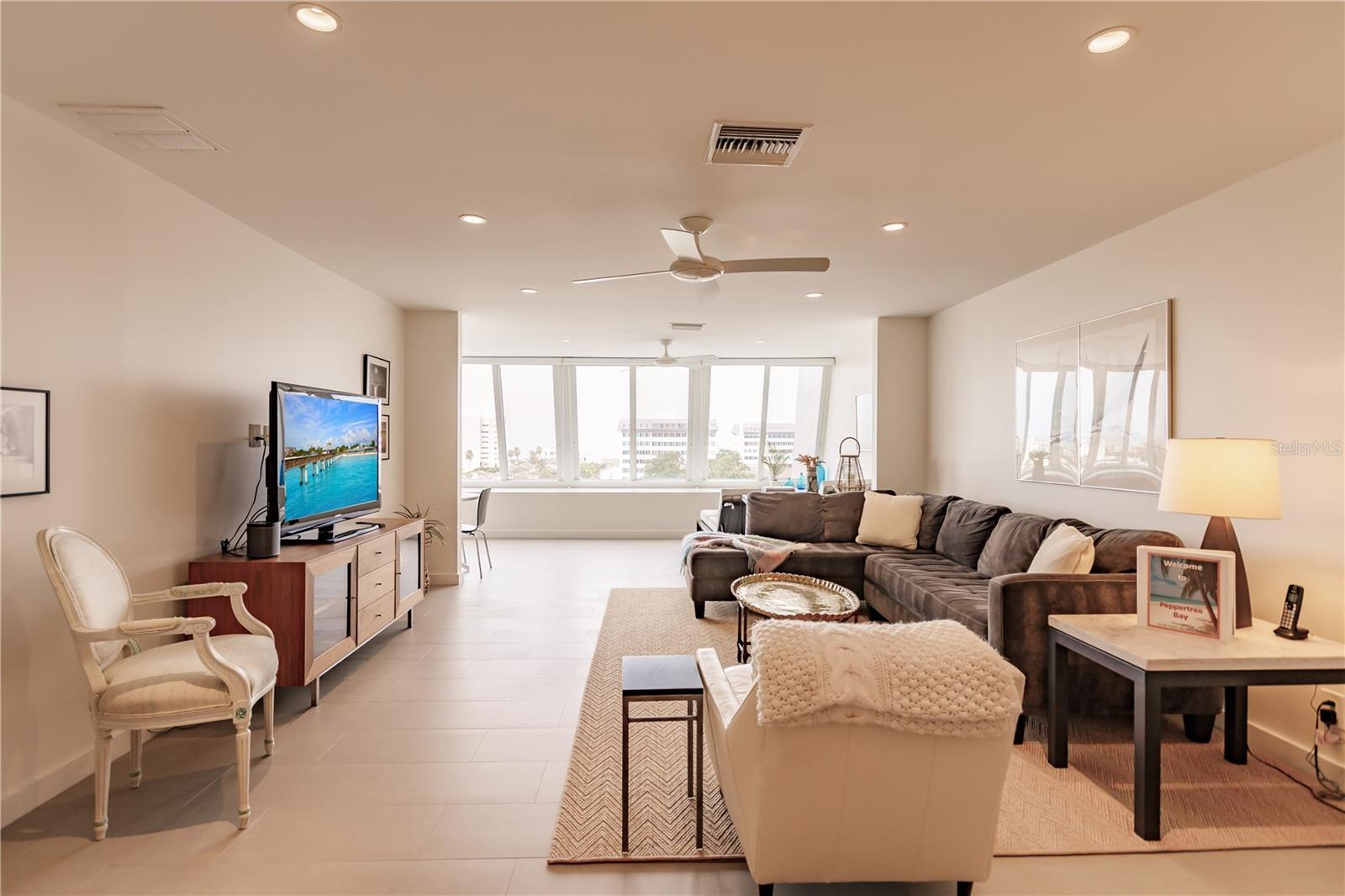 Image 11 of 30 For 1255 Peppertree Drive 601