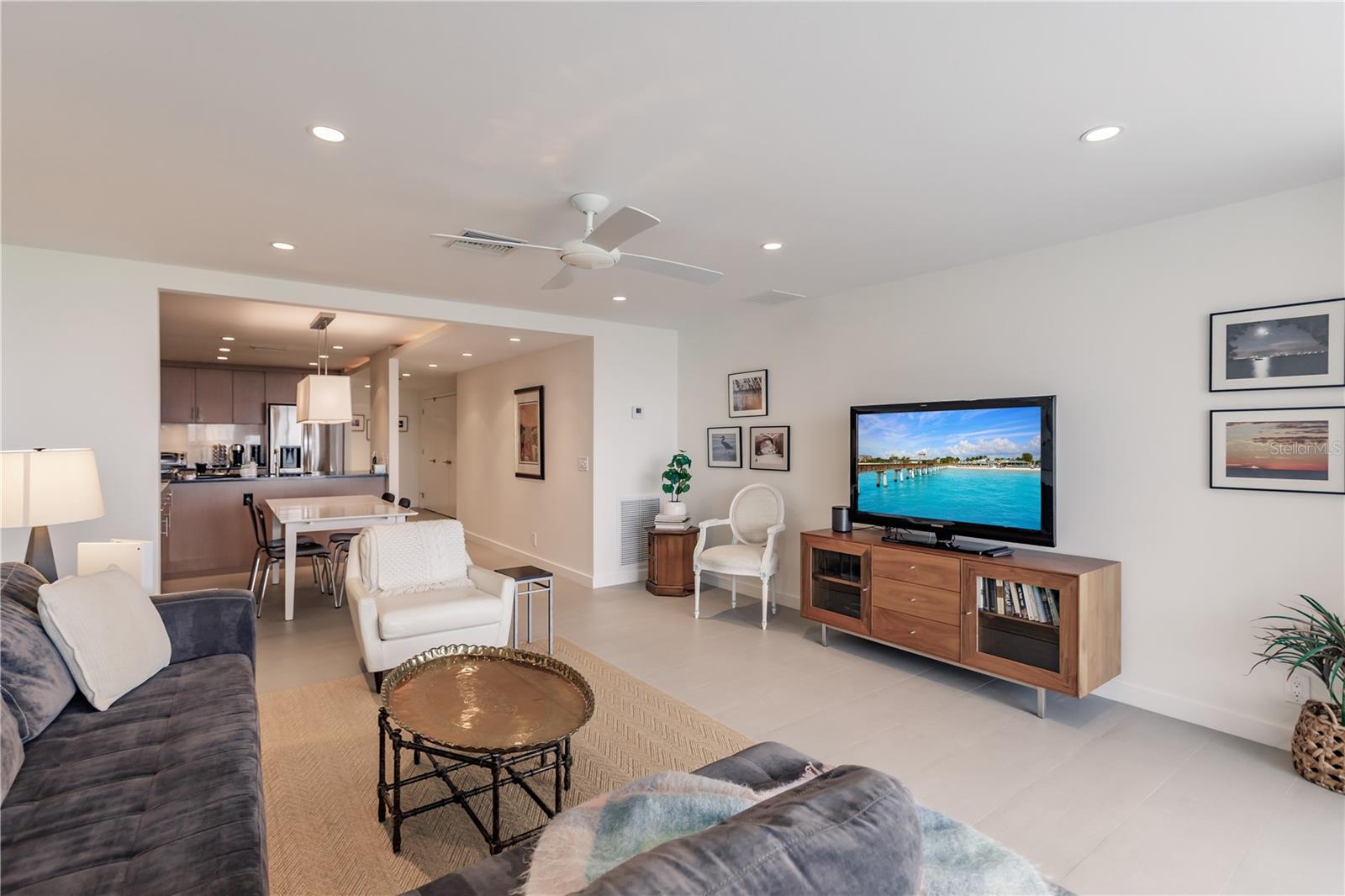 Image 13 of 30 For 1255 Peppertree Drive 601