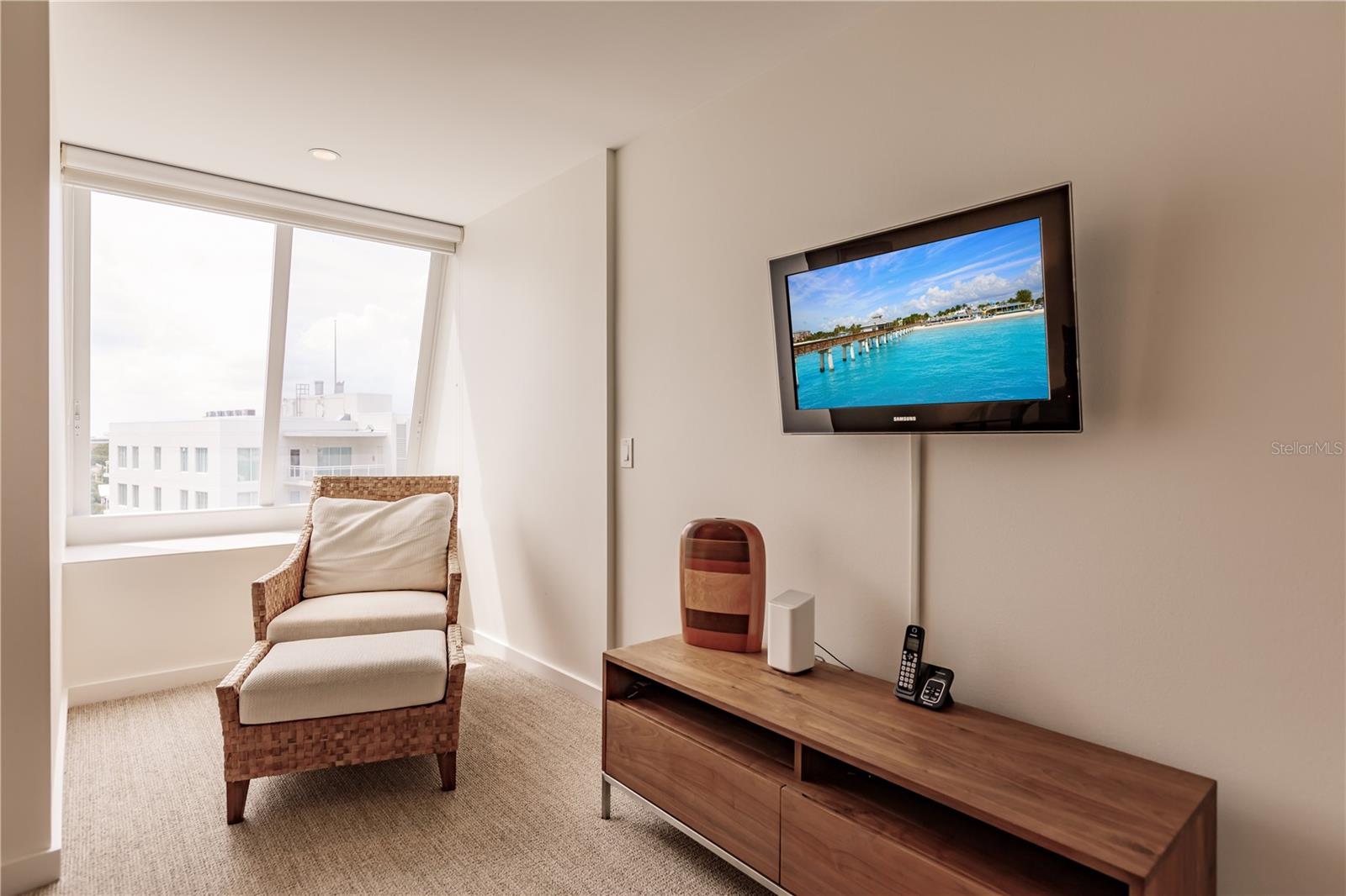 Image 21 of 30 For 1255 Peppertree Drive 601