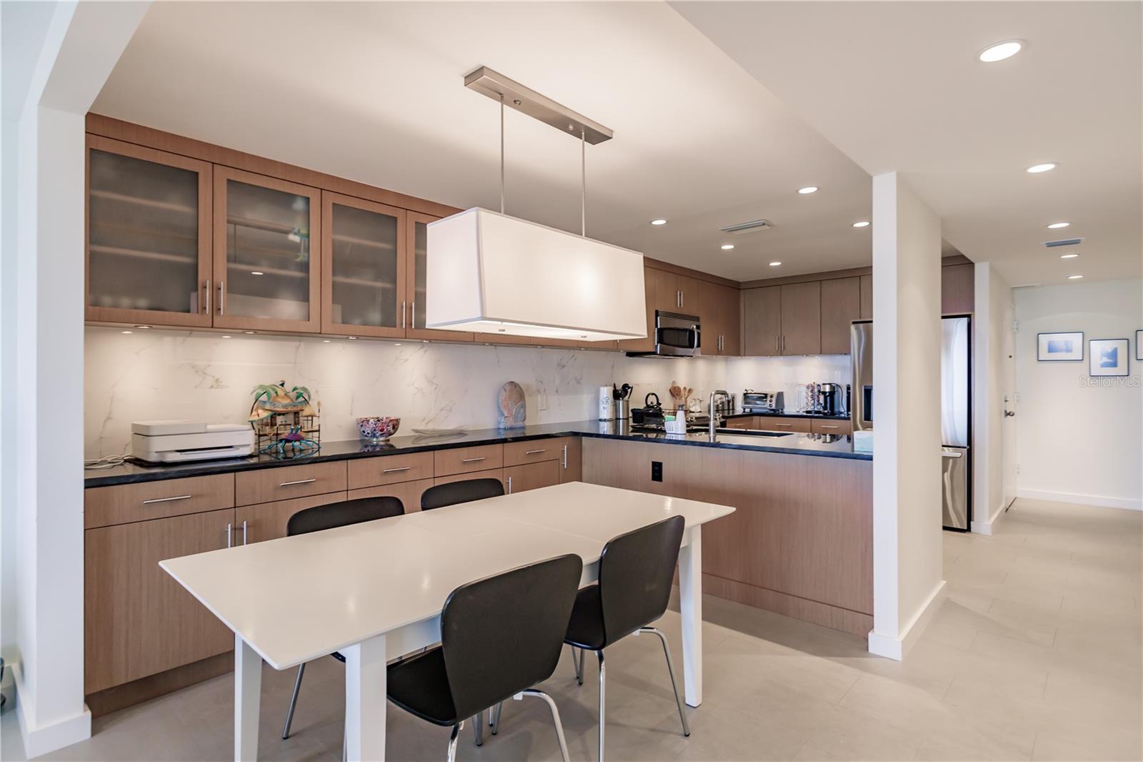 Image 8 of 30 For 1255 Peppertree Drive 601