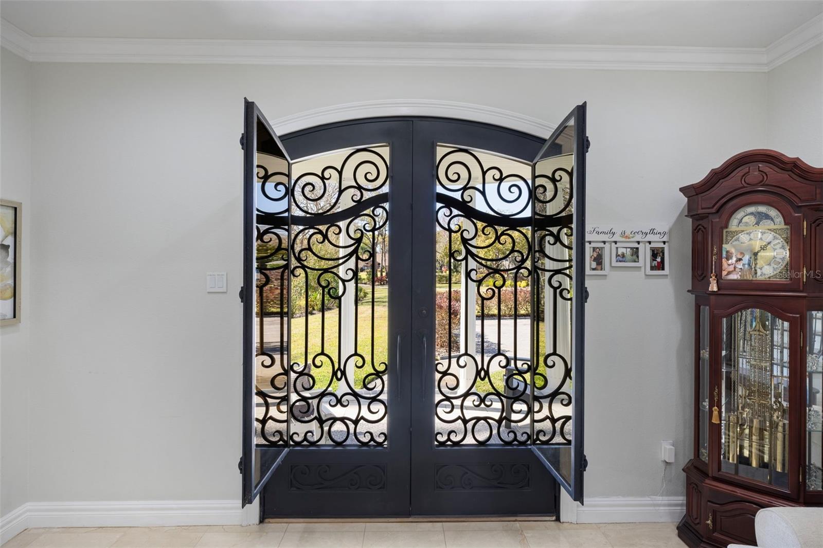 Image 10 of 100 For 1006 Lake Cooper Drive