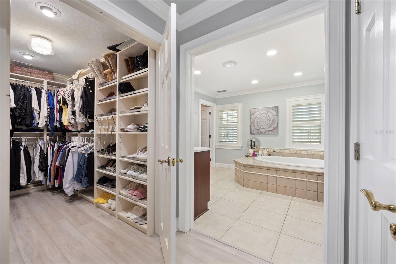 Image 36 of 100 For 1006 Lake Cooper Drive