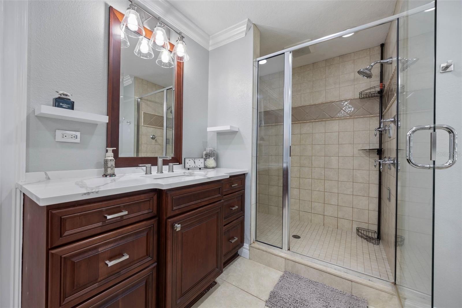 Image 40 of 100 For 1006 Lake Cooper Drive