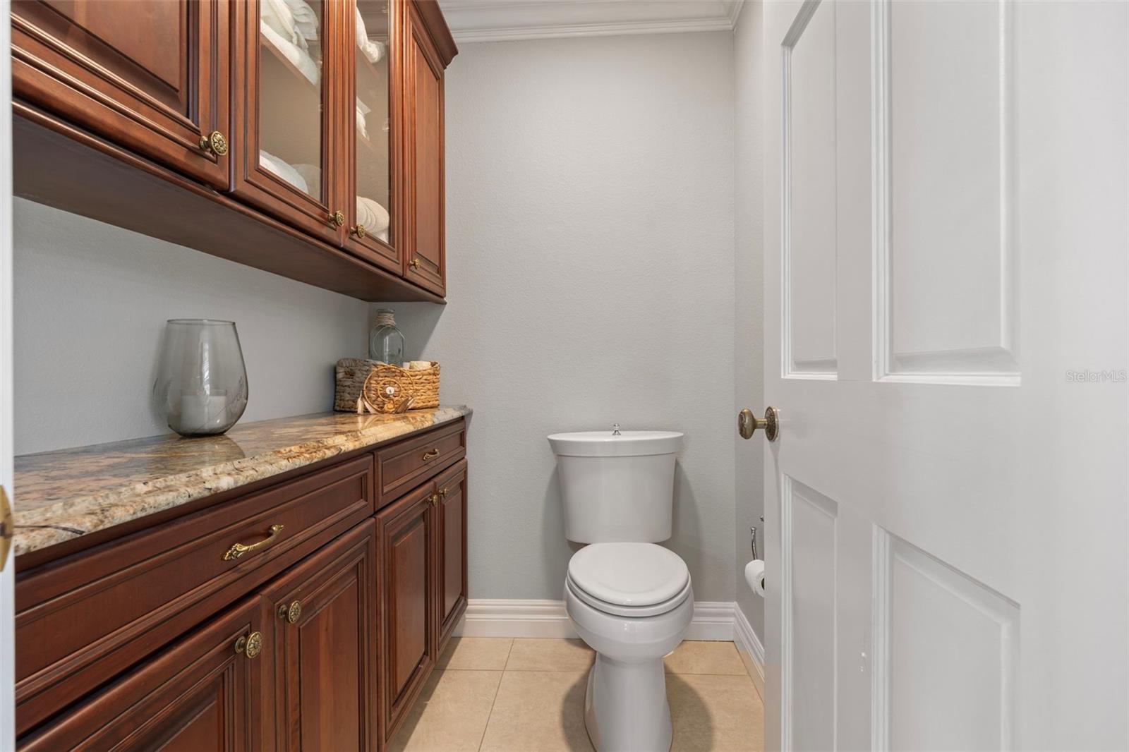 Image 41 of 100 For 1006 Lake Cooper Drive