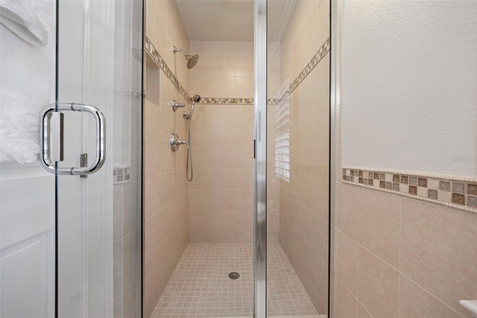 Image 46 of 100 For 1006 Lake Cooper Drive