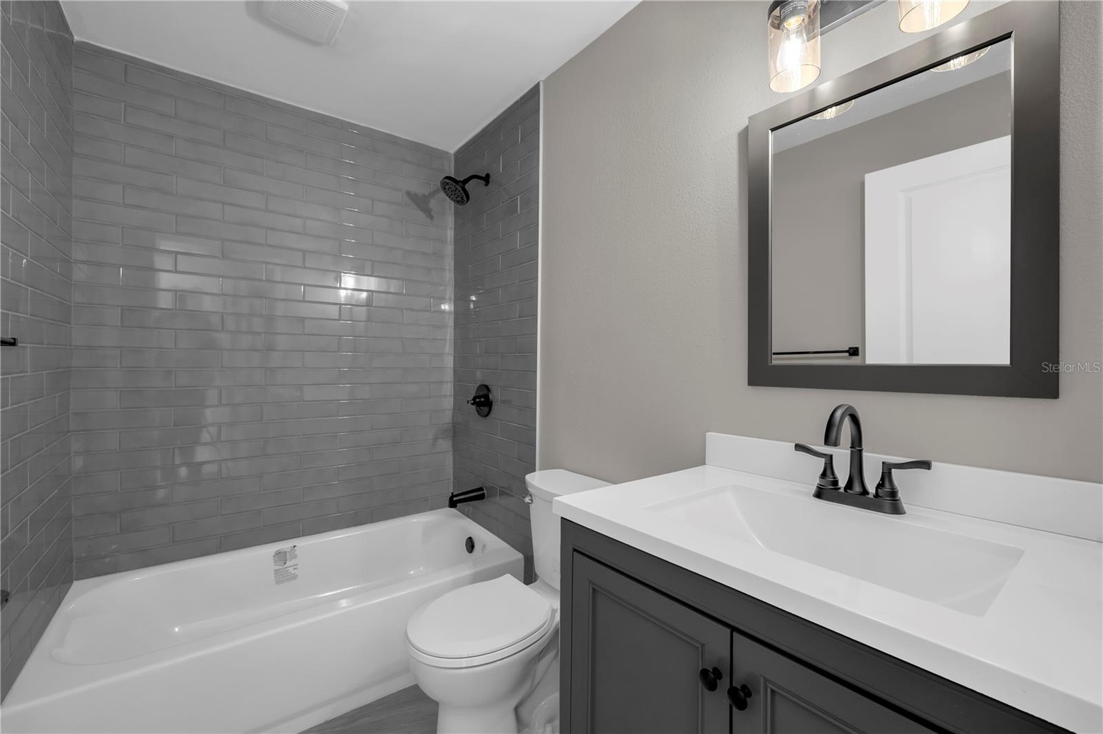 Image 16 of 26 For 21161 Knollwood Avenue