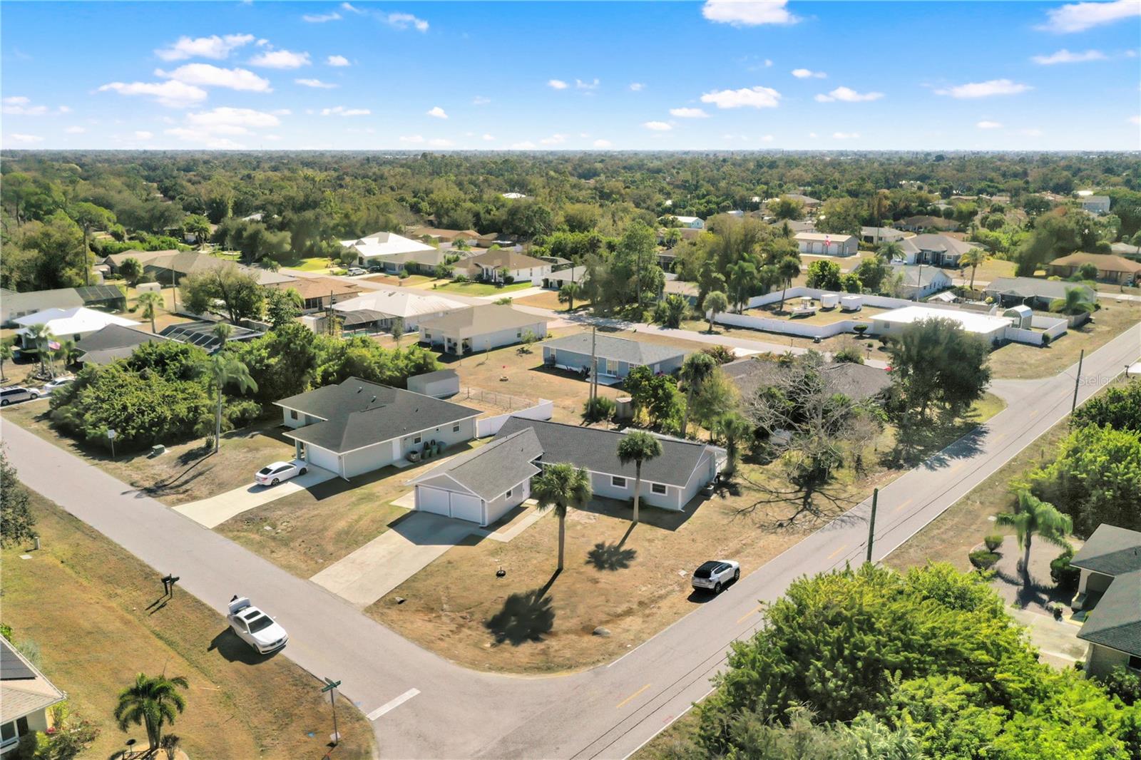 Image 24 of 26 For 21161 Knollwood Avenue